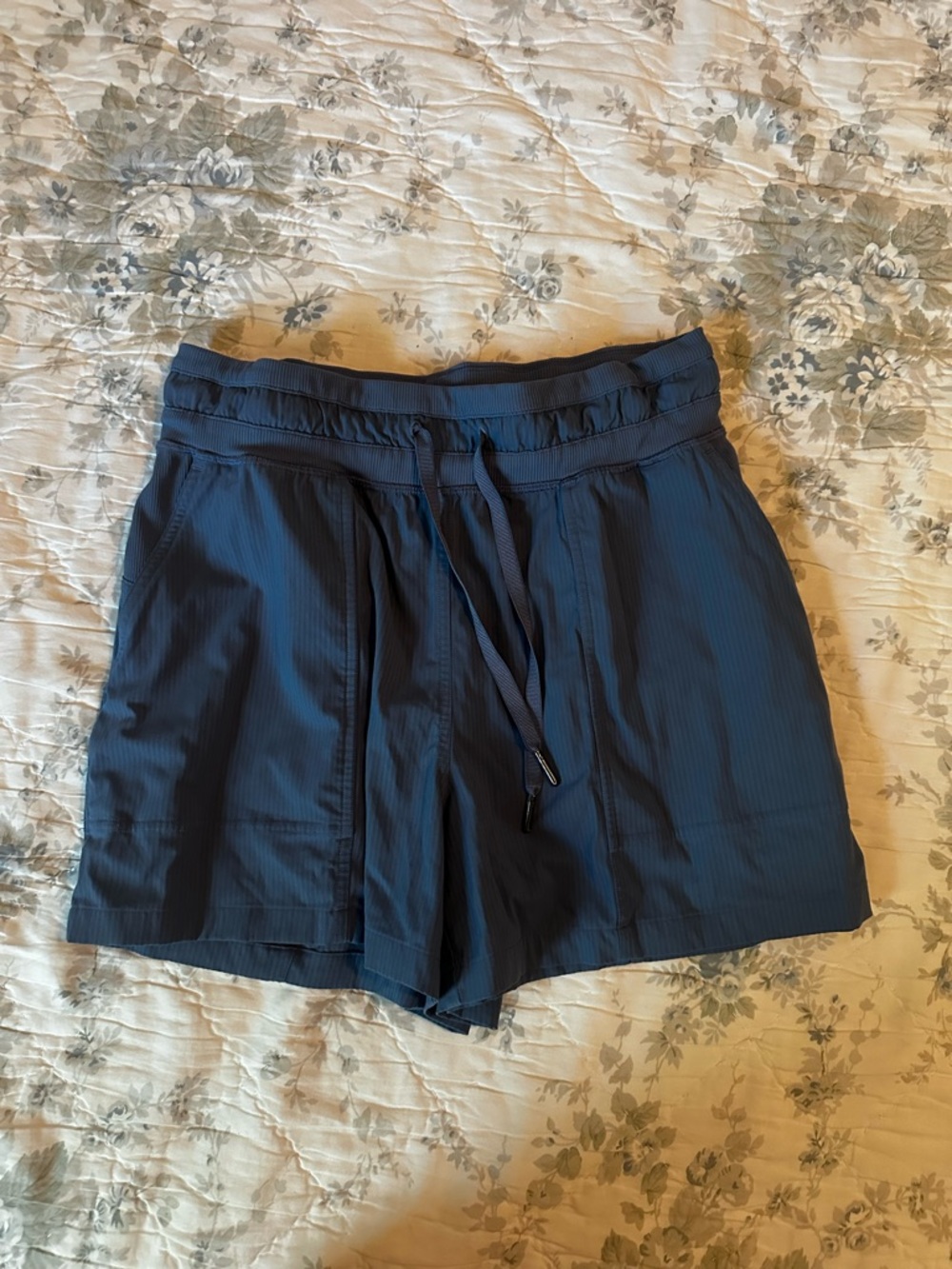 Lululemon Women’s Blue Drawstring Shorts